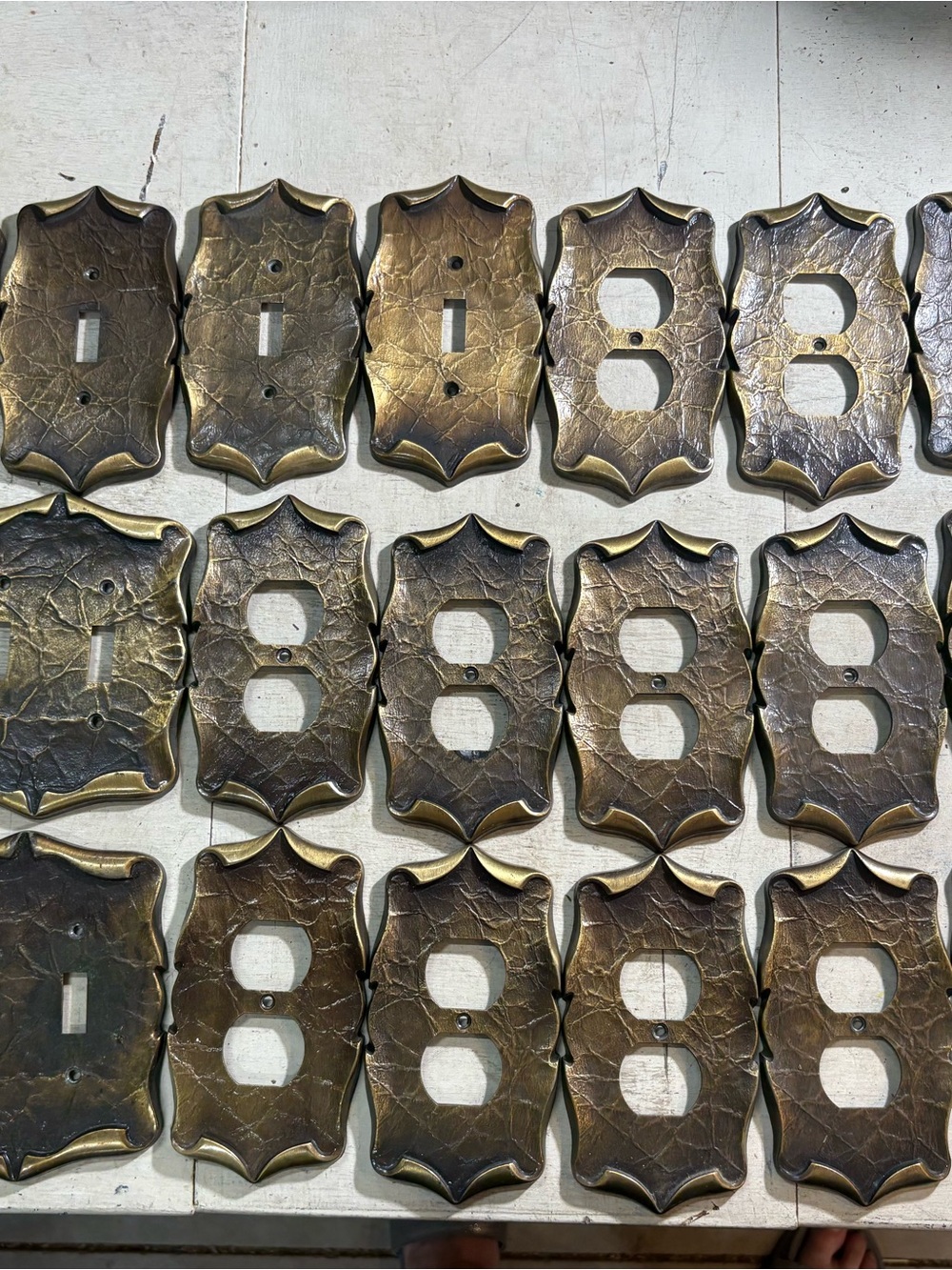 24 Amerock Carriage House Toggle & Duplex Wall Plate Covers MCM 60’s-70’s